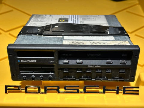 Blaupunkt Berlin Radio out of Porsche 911